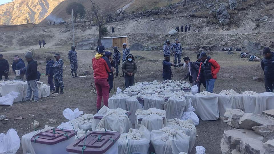 हुम्लामा ४ दिनदेखि मतपेटिका अलपत्र