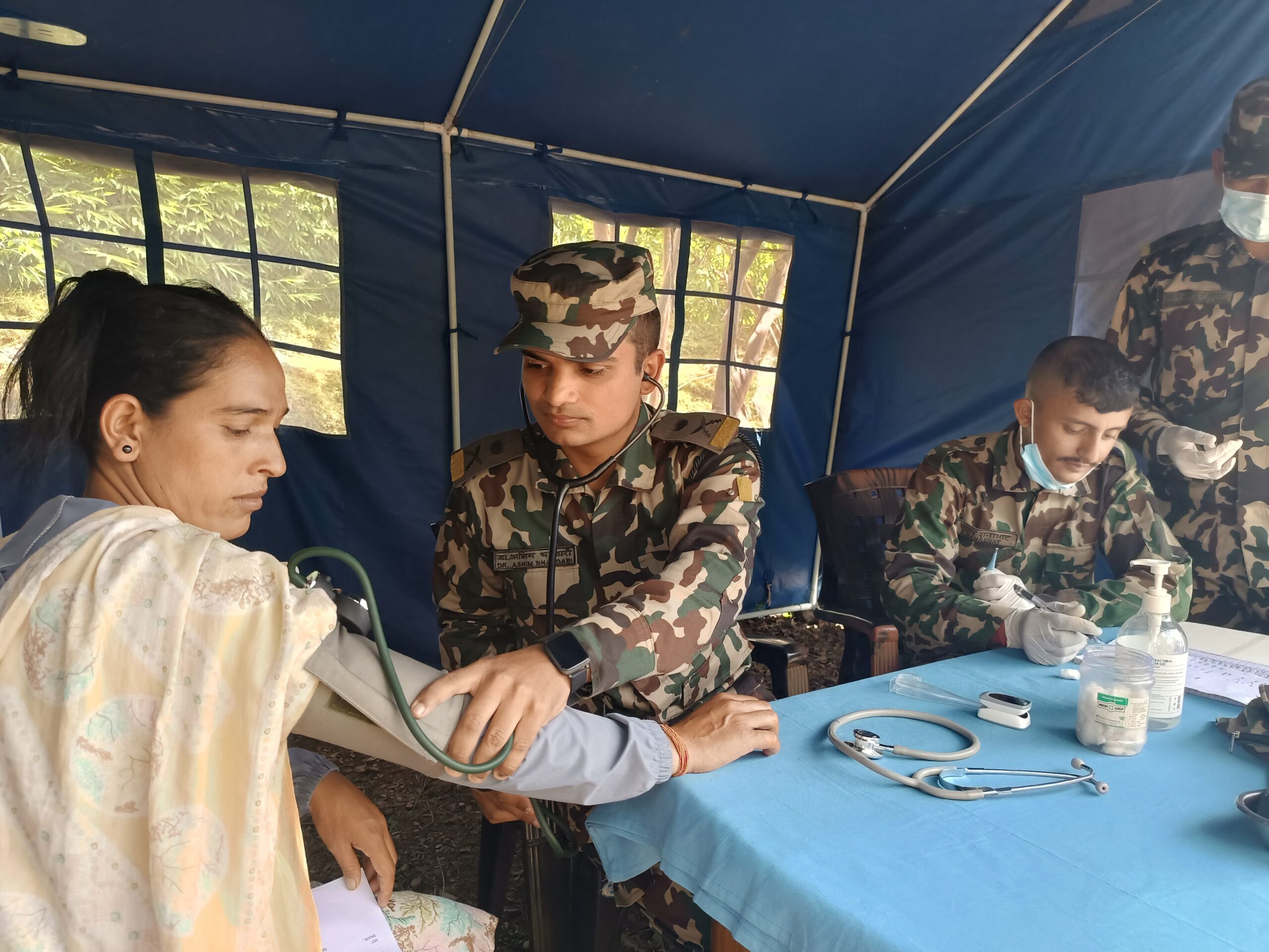 रुकुम पश्चिममा सेनाको स्वास्थ्य शिविर, १२५ जनाको नि:शुल्क उपचार