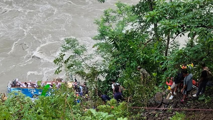 मर्स्याङ्दीमा बस दुर्घटना : मृत्यु हुनेको संख्या २७ पुग्यो (अपडेट)